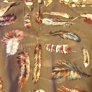 Feather sheer top light and fun